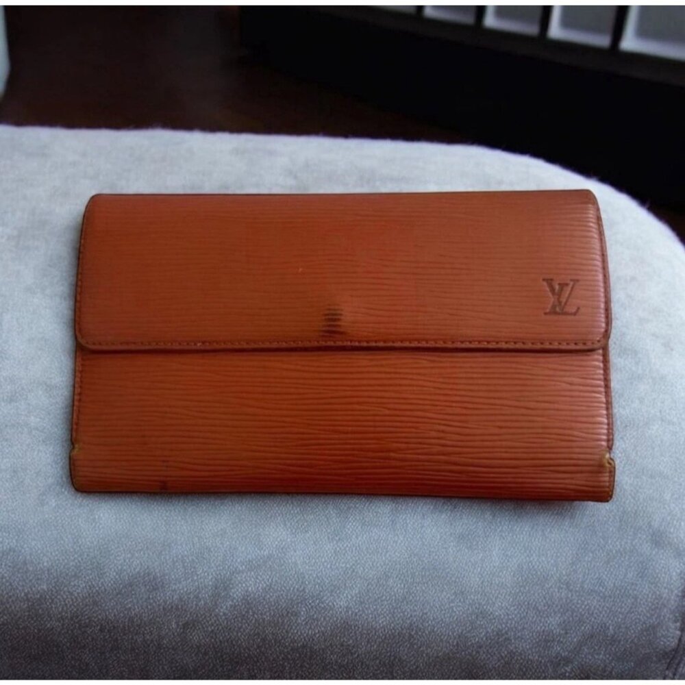 Louis Vuitton Brown Epi Leather Continental Wallet